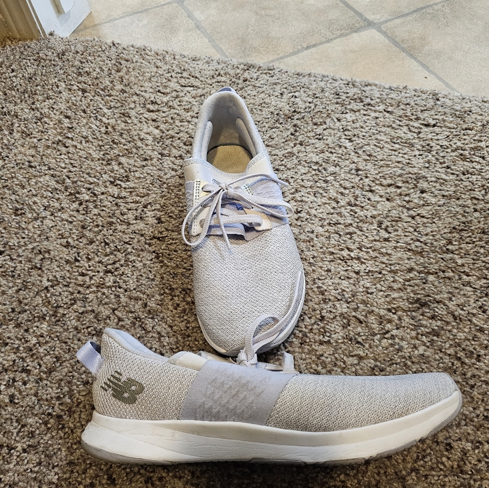 New Balance - Picture 3 of 3